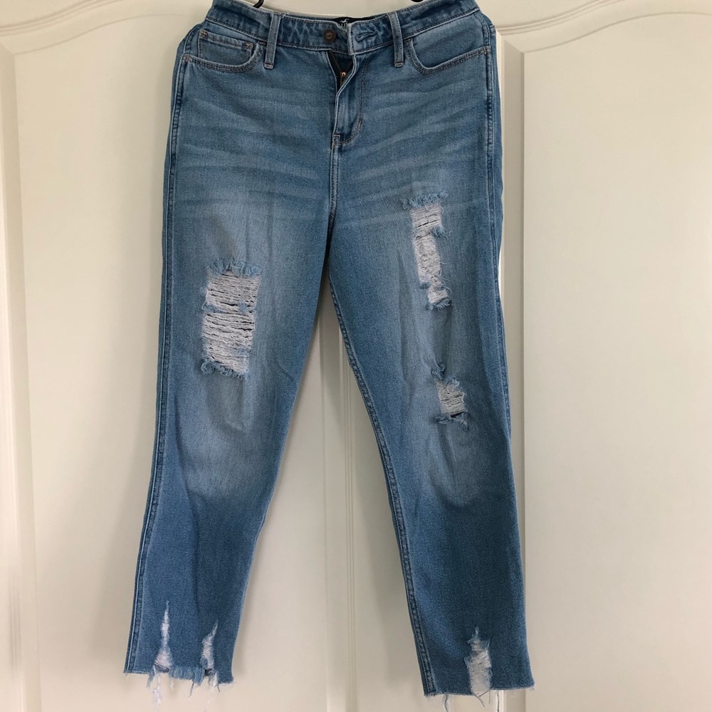Light wash ripped mom jeans